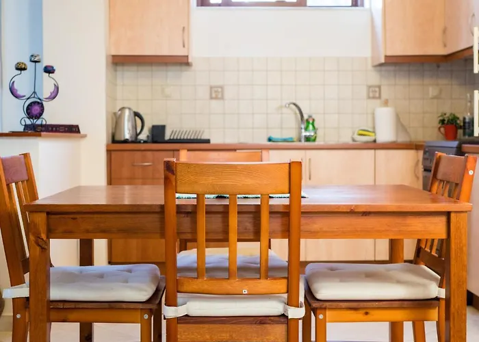 Costa's Garden House アパート カラマタ