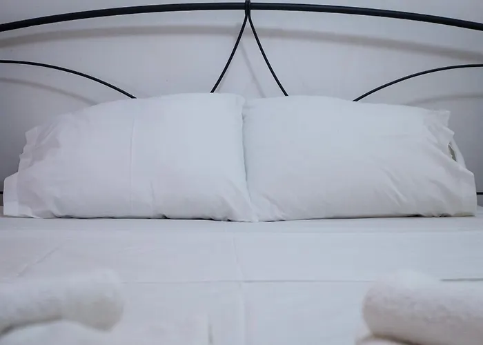 Costa's Garden House * カラマタ