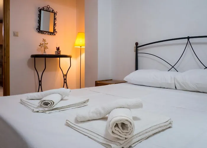 Costa's Garden House カラマタ