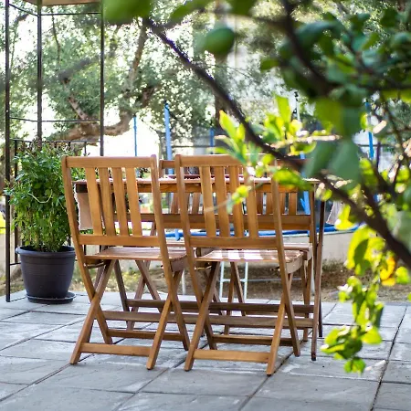 Costa's Garden House