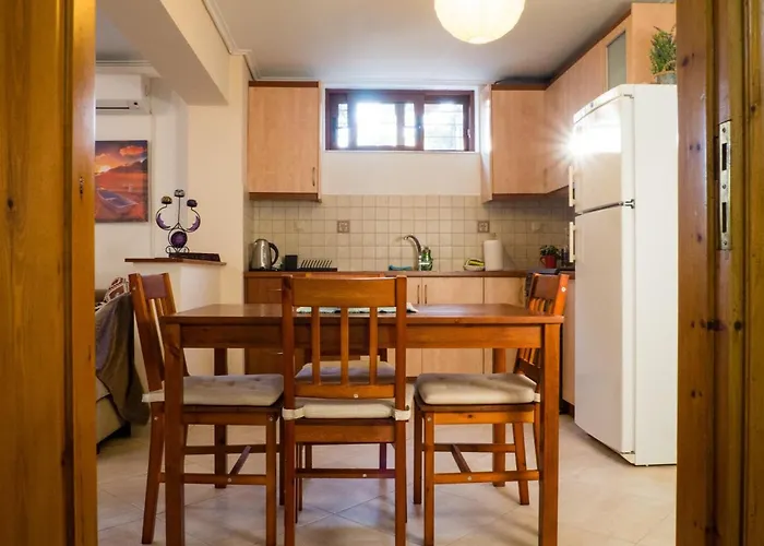 Costa's Garden House Kalamáta